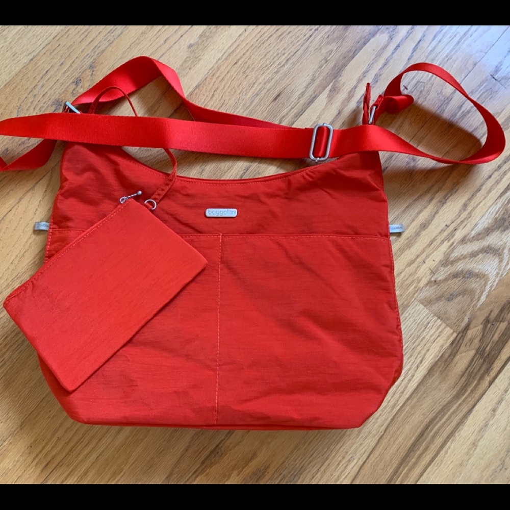 Brand new Baggallini cross body purse -bag